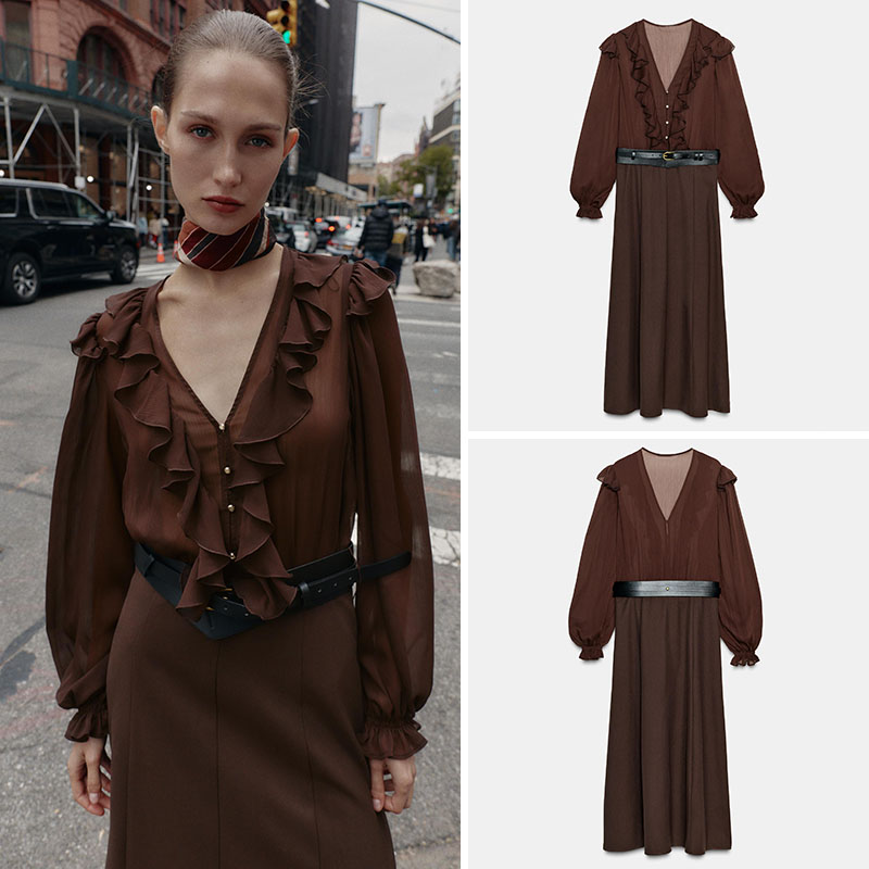 Ethnic Wear In Fashion - Элегантное женское платье миди с V-образным