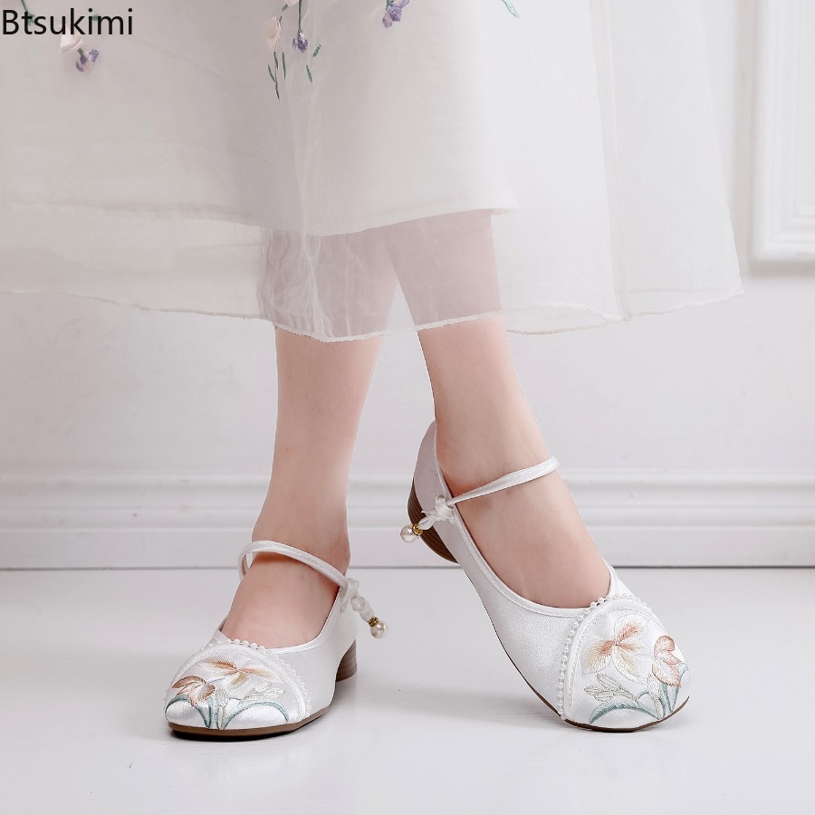 Модные женские туфли на низком – обзор и цена Ethnic Fashion For Ladies
